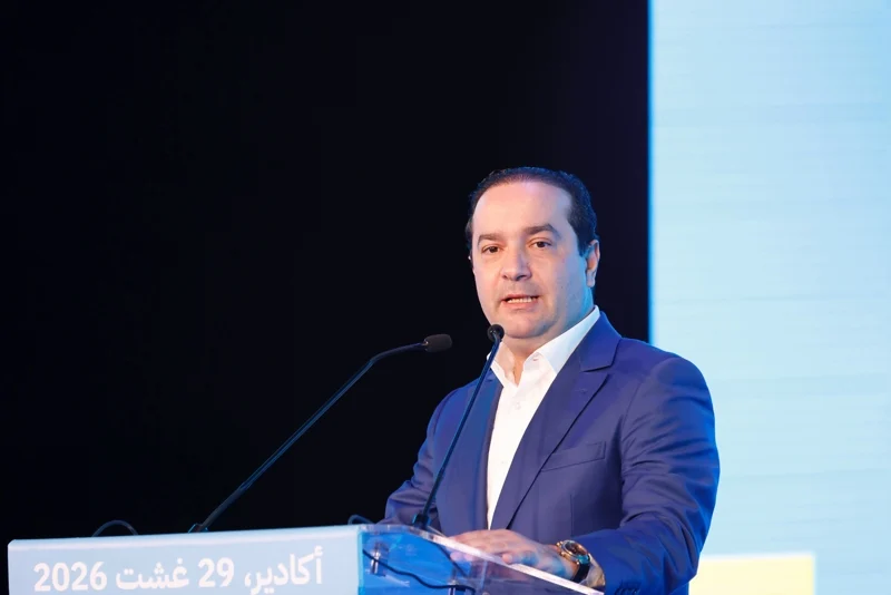 شوكي يلمح إلى "الأصالة والمعاصرة": التصدّر لا يُصنع بالصور الزائفة