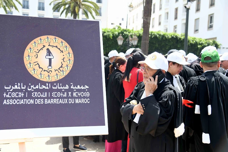 جمعية هيئات المحامين ترفض إقحام الملكية في الخلاف على قانون المهنة