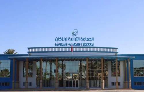 صفقات تثير التساؤل بجماعة إنزكان